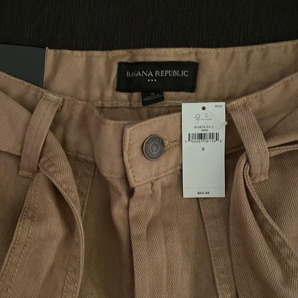 NWT Banana Republic Shorts - Size 0 - Picture 2 of 3